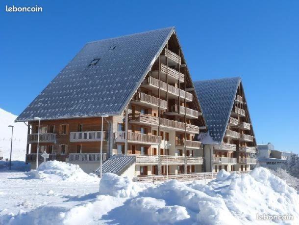 Superbesse Appartement 4-6 Pers. 2 Ch. Dans Residence 3 Etoile Avec Piscine Екстериор снимка